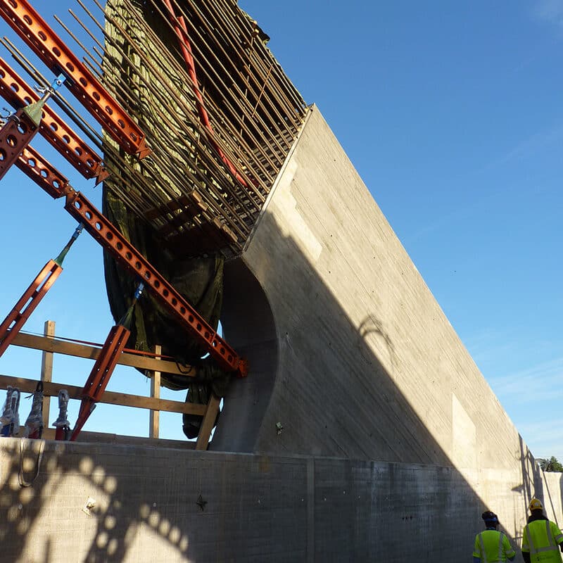hrc-projecten- spoorbrug Minnevika - detail van betonnen boog