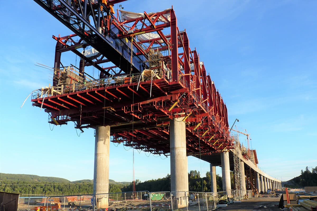 hrc-projecten- spoorbrug Minnevika - bekisting for brugdek